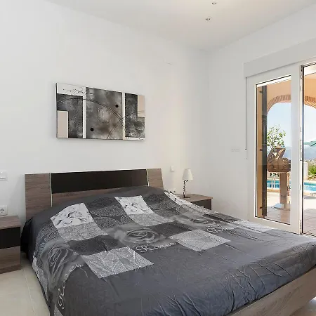 Capi By Interhome