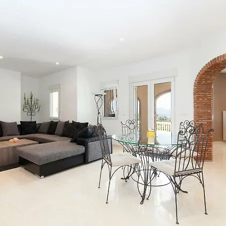 Capi By Interhome *